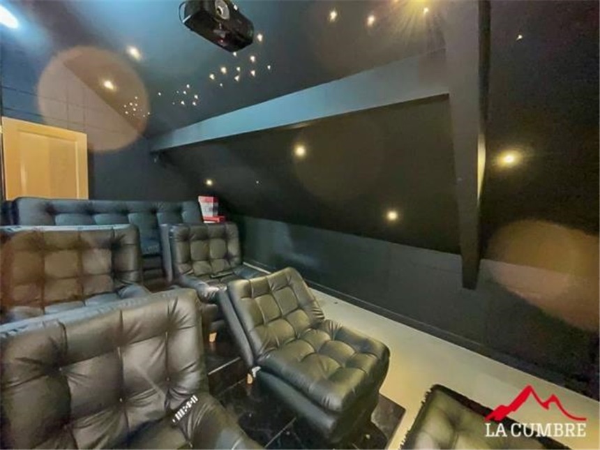 Casa de 5 alcobas en venta en Los Balsos, Medellín, 870 m² · foto 9 de 15