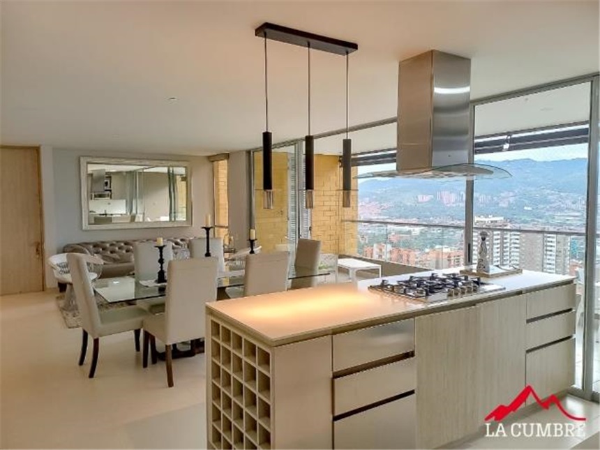 Apartamento de 3 alcobas en arriendo en Castropol, Medellín, 170 m² · foto 6 de 12