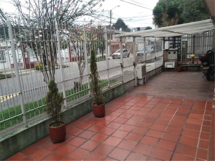 Casa en venta en Engativá, Bogotá · foto 4 de 22