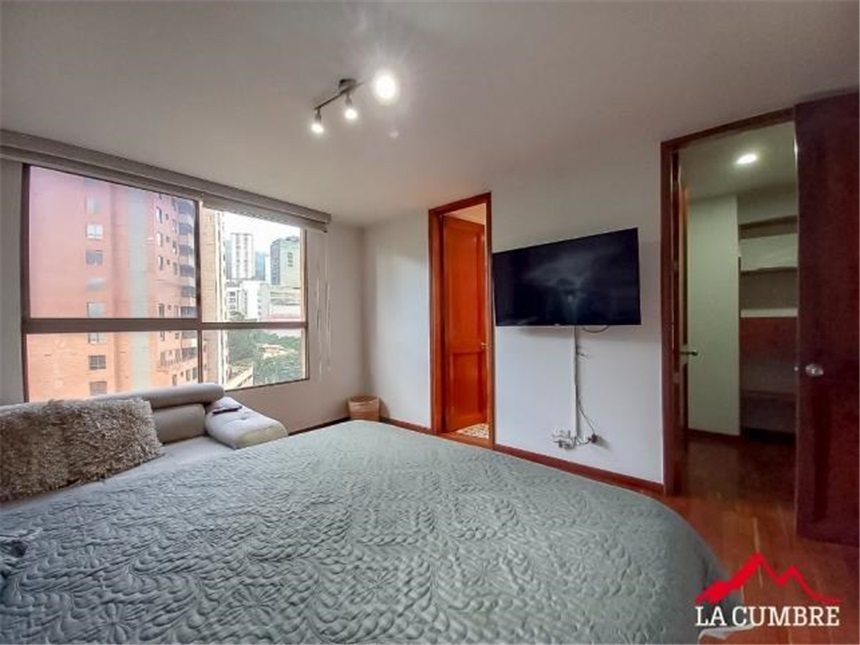 Apartamento de 3 alcobas en arriendo en El Tesoro, Medellín, 170 m² · foto 12 de 12