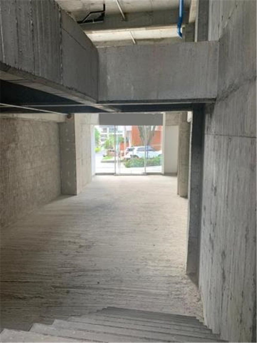 Local en Arriendo - Vista 2
