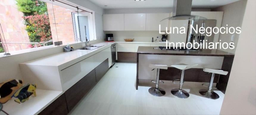 Casa de 5 alcobas en venta en Parque Del Cacique, Bucaramanga, 485 m² · foto 9 de 16