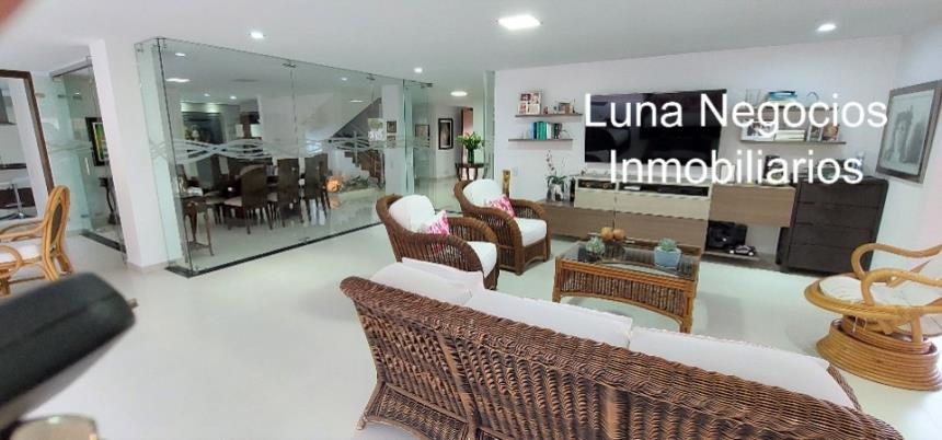 Casa de 5 alcobas en venta en Parque Del Cacique, Bucaramanga, 485 m² · foto 6 de 16