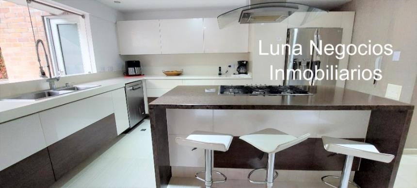 Casa de 5 alcobas en venta en Parque Del Cacique, Bucaramanga, 485 m² · foto 10 de 16