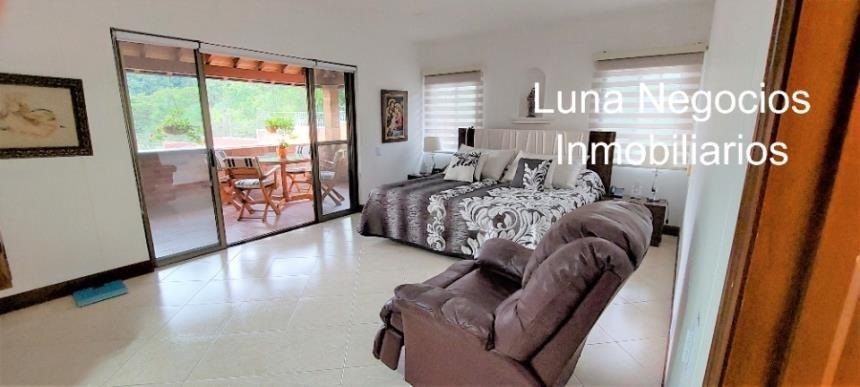 Casa de 5 alcobas en venta en Parque Del Cacique, Bucaramanga, 485 m² · foto 13 de 16