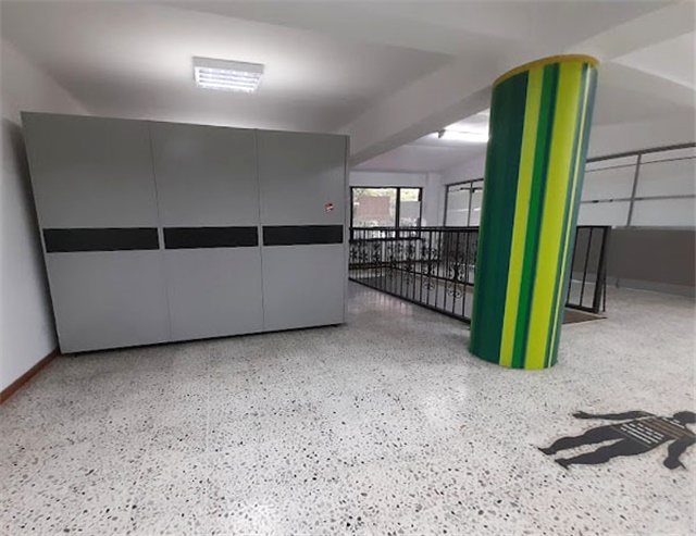 Local en arriendo en La Candelaria, Medellín, 382 m² · foto 2 de 13