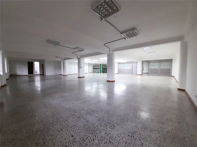 Local en arriendo en La Candelaria, Medellín, 382 m² · foto 10 de 13