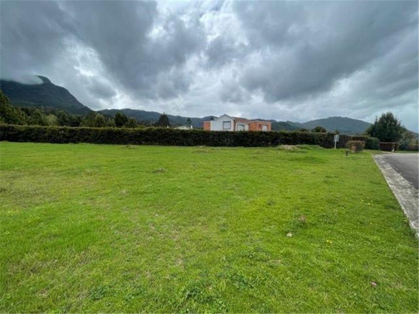 Lote en venta en Gratamira, Sopó, 2186 m² · foto 11 de 15
