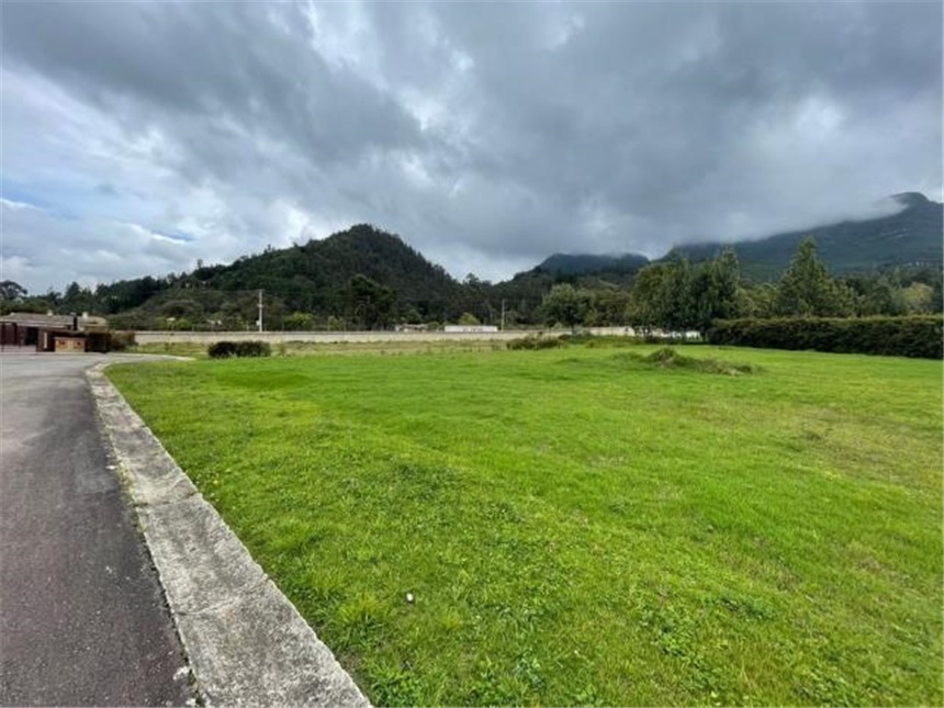 Lote en venta en Gratamira, Sopó, 2186 m² · foto 8 de 15