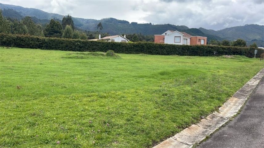 Lote en venta en Gratamira, Sopó, 2186 m² · foto 14 de 15