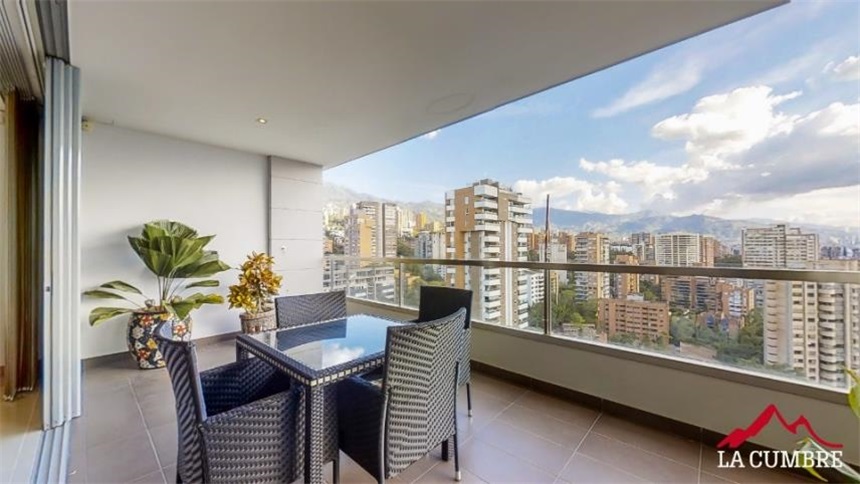 Apartment in Medellín, Alejandría, El Poblado - View 2