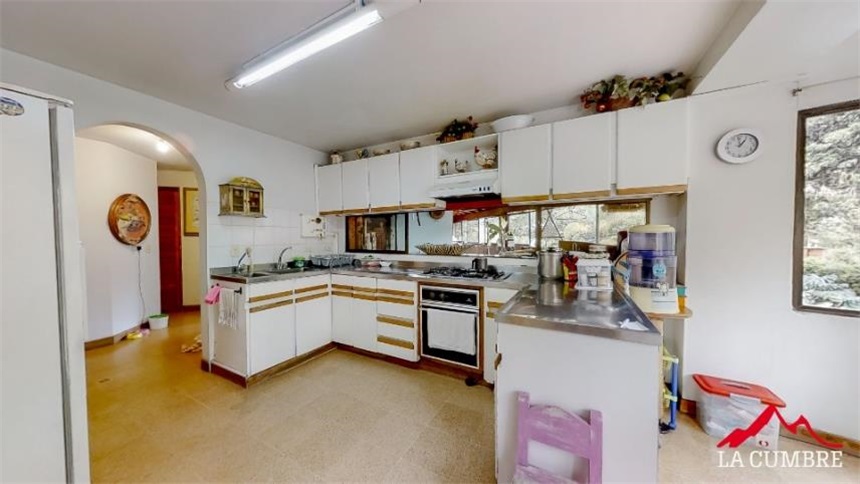 Apartamento de 3 alcobas en venta en Urbanizacion Villas Del Campo, Medellín, 242 m² · foto 5 de 10
