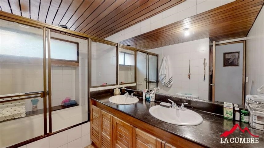 Apartamento de 3 alcobas en venta en Urbanizacion Villas Del Campo, Medellín, 242 m² · foto 10 de 10