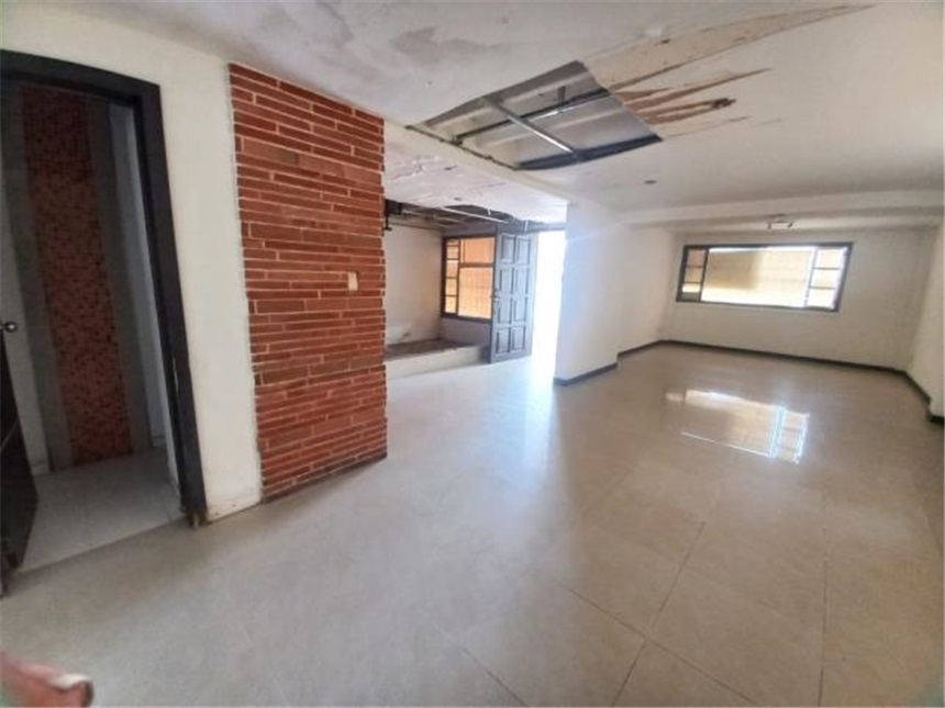 Casa de 5 alcobas en venta en San Pedro, Cali, 157 m² · foto 4 de 17