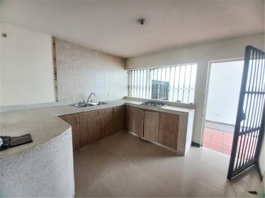 Casa de 5 alcobas en venta en San Pedro, Cali, 157 m² · foto 10 de 17