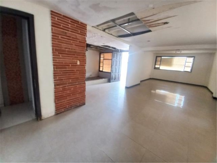 Casa de 5 alcobas en venta en San Pedro, Cali, 157 m² · foto 5 de 17