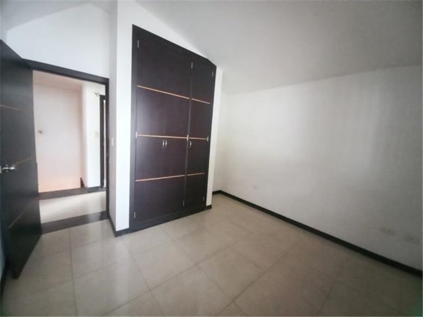 Casa de 5 alcobas en venta en San Pedro, Cali, 157 m² · foto 11 de 17