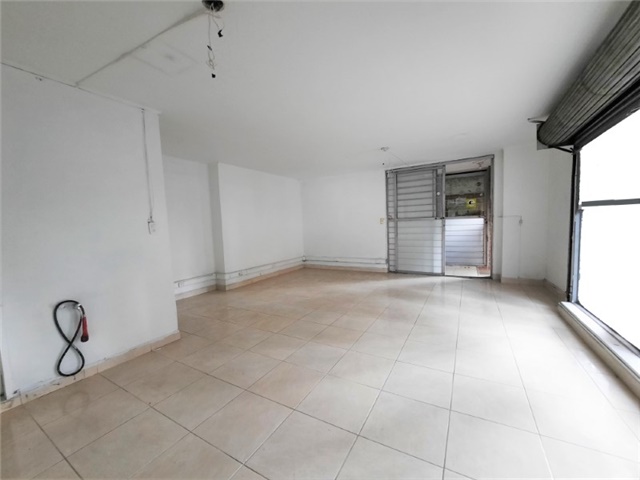 Local en arriendo en Estadio, Medellín, 32 m² · foto 3 de 5