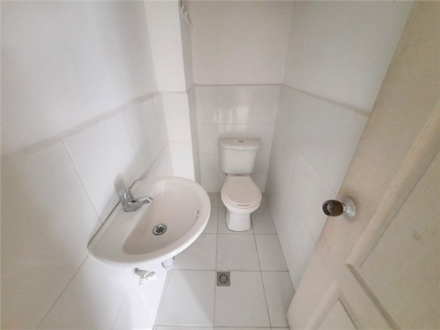 Local en arriendo en Estadio, Medellín, 32 m² · foto 4 de 5