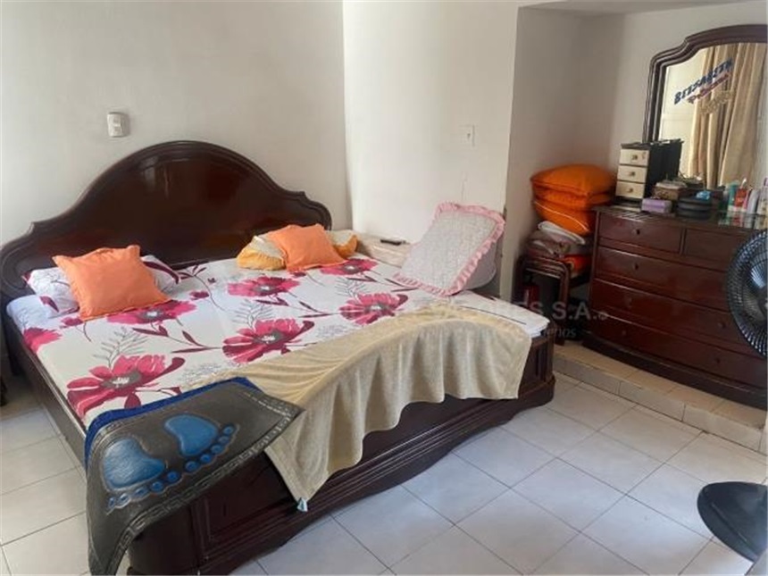 Casa de 2 alcobas en venta en Lleras Restrepo, Cúcuta, 125 m² · foto 5 de 6