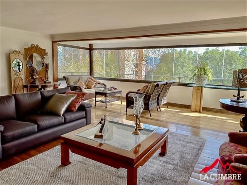 Apartamento de 3 alcobas en arriendo en San Lucas, Medellín, 250 m² · foto 2 de 6