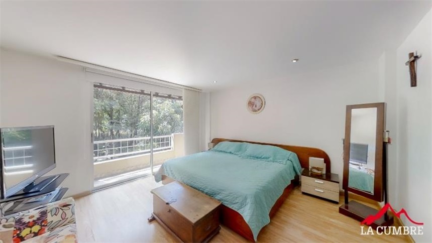 Casa de 4 alcobas en venta en La Aguacatala, Medellín, 250 m² · foto 10 de 12