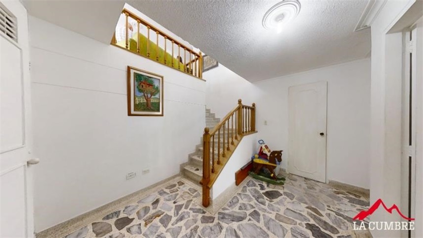 Apartamento de 4 alcobas en arriendo en El Tesoro, Medellín, 240 m² · foto 9 de 12