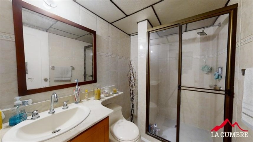 Apartamento de 4 alcobas en arriendo en El Tesoro, Medellín, 240 m² · foto 8 de 12