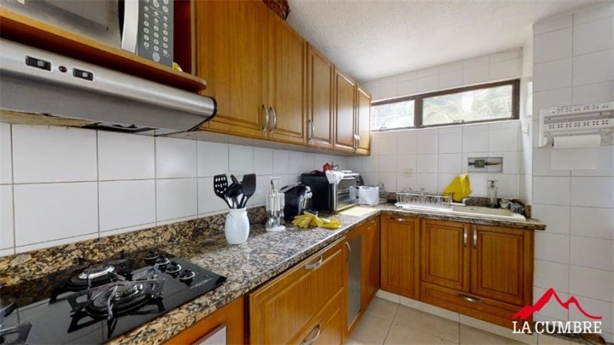Apartamento de 4 alcobas en arriendo en El Tesoro, Medellín, 240 m² · foto 5 de 12