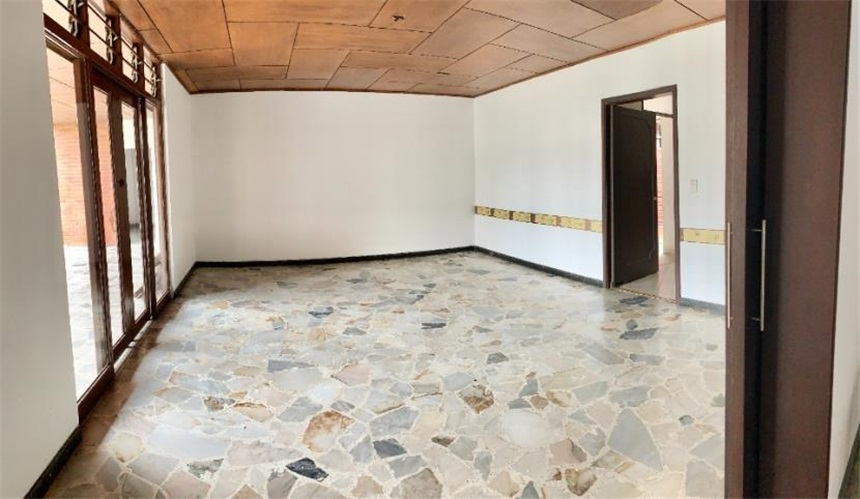 Casa de 4 alcobas en venta en Arboledas, Cali, 694 m² · foto 9 de 24