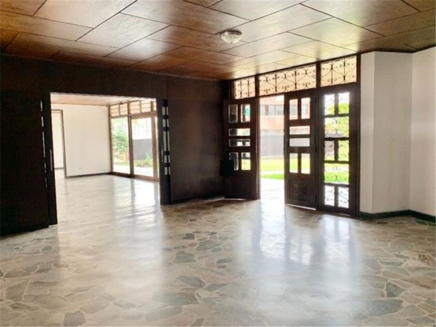 Casa de 4 alcobas en venta en Arboledas, Cali, 694 m² · foto 23 de 24