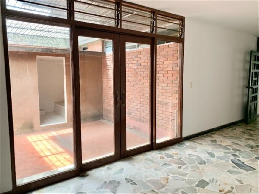 Casa de 4 alcobas en venta en Arboledas, Cali, 694 m² · foto 21 de 24