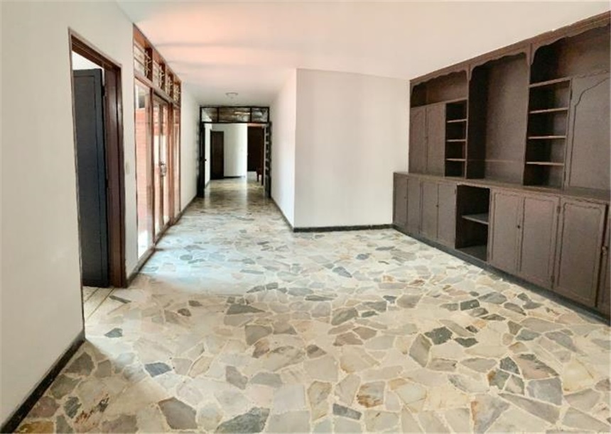 Casa de 4 alcobas en venta en Arboledas, Cali, 694 m² · foto 20 de 24