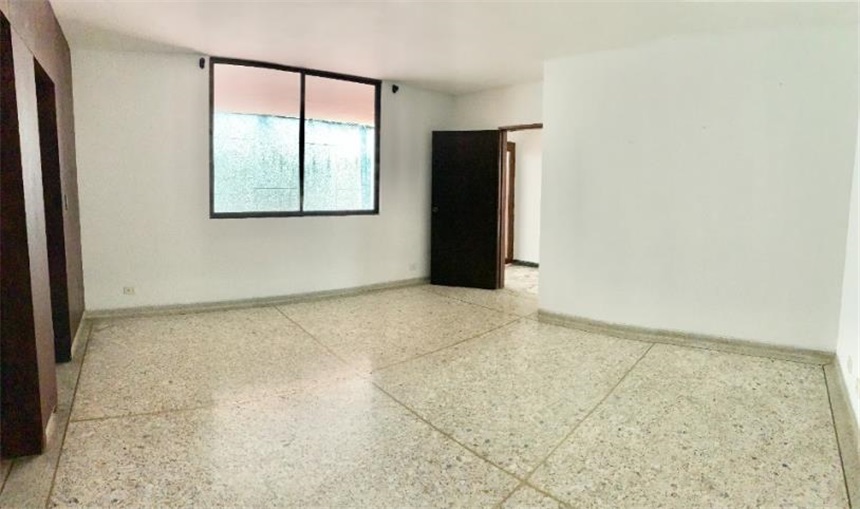 Casa de 4 alcobas en venta en Arboledas, Cali, 694 m² · foto 16 de 24