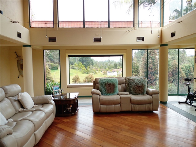Casa de 4 alcobas en venta en Las Palmas, Medellín, 300 m² · foto 2 de 20