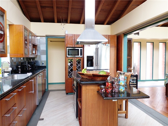 Casa de 4 alcobas en venta en Las Palmas, Medellín, 300 m² · foto 9 de 20
