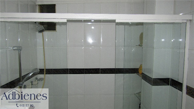 Apartamento de 3 alcobas en venta en Laureles, Medellín, 210 m² · foto 15 de 18