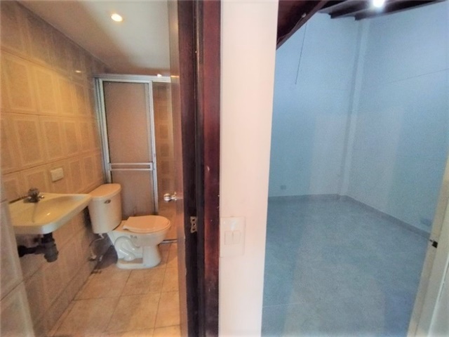 Oficina en arriendo en Florida Nueva, Medellín, 40 m² · foto 7 de 9