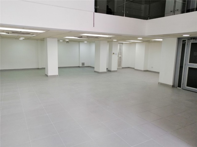 Local en Arriendo - Vista 2