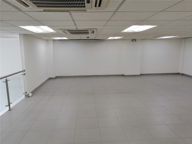 Local en Arriendo - Vista 3