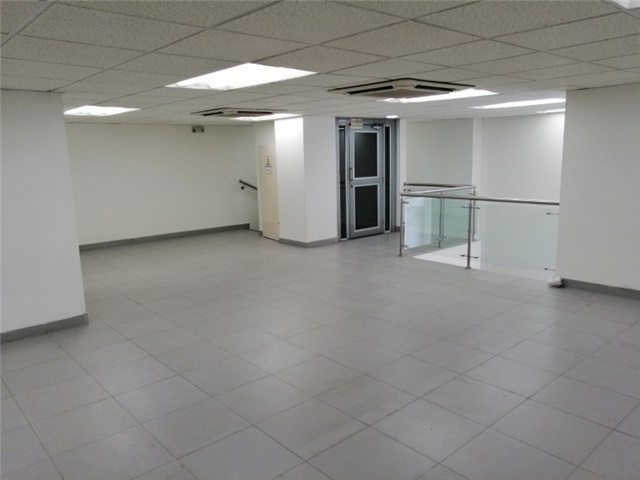 Local en Arriendo - Vista 5