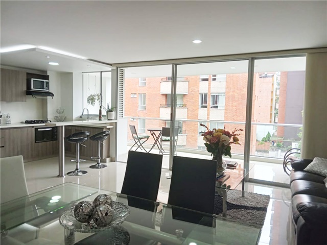 Apartamento en arriendo en Zuñiga, Envigado · foto 2 de 17