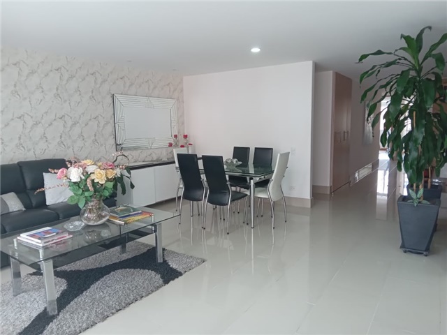 Apartamento en arriendo en Zuñiga, Envigado · foto 3 de 17