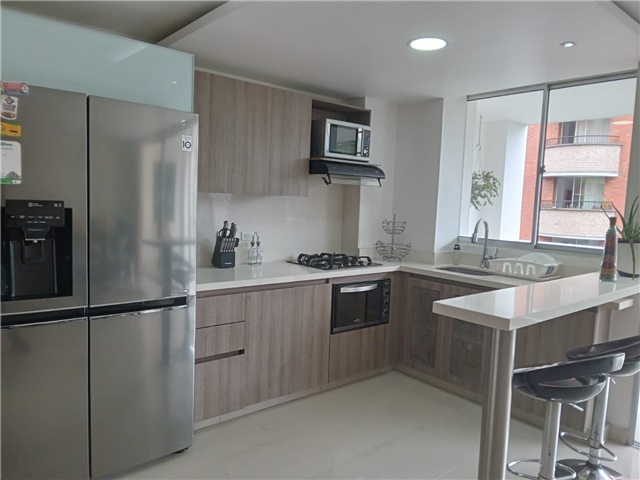 Apartamento en arriendo en Zuñiga, Envigado · foto 5 de 17