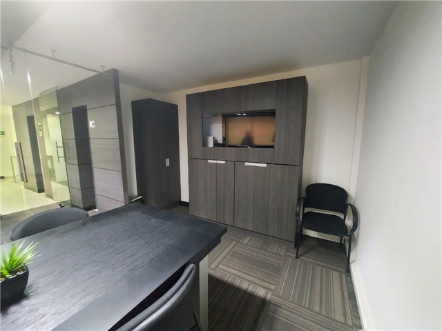 Oficina en arriendo en Laureles, Medellín, 112 m² · foto 2 de 16