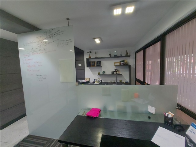 Oficina en arriendo en Laureles, Medellín, 112 m² · foto 9 de 16