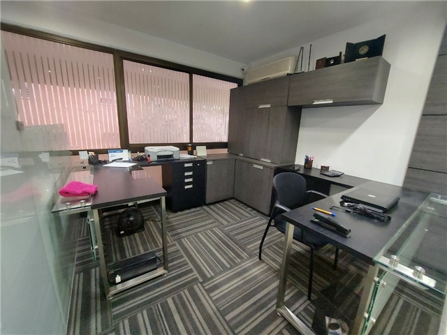 Oficina en arriendo en Laureles, Medellín, 112 m² · foto 11 de 16