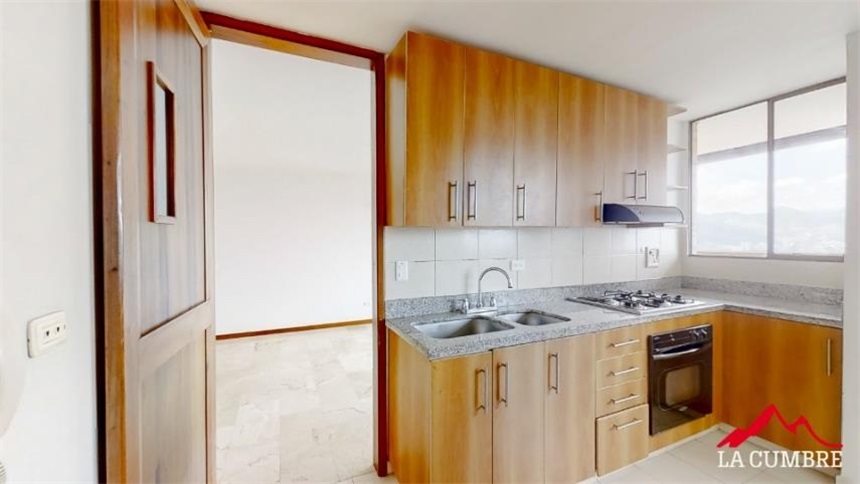Apartamento de 3 alcobas en arriendo en El Tesoro, Medellín, 150 m² · foto 5 de 9