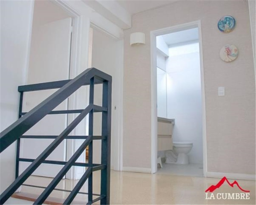 Casa de 3 alcobas en venta en La Sebastiana, Envigado, 231 m² · foto 9 de 11