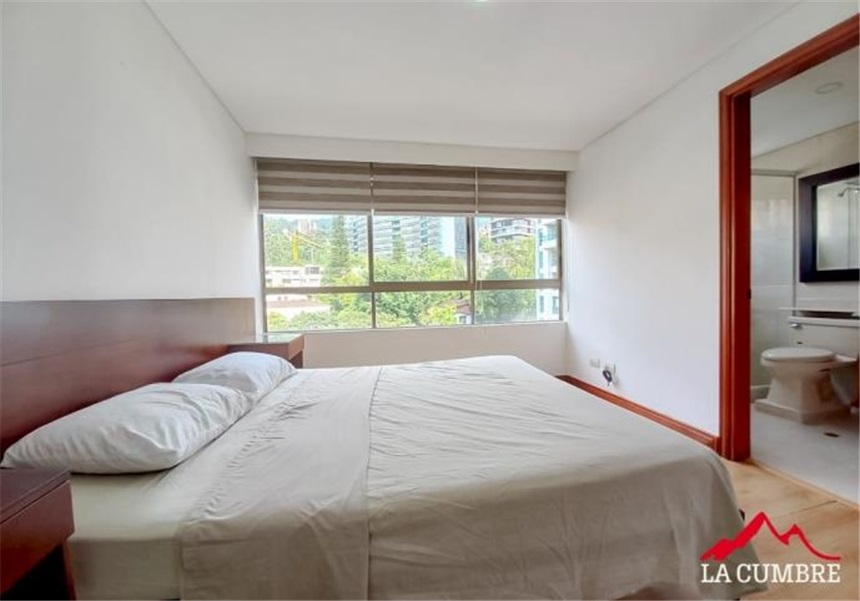 Apartamento en arriendo en Las Lomas No.1, Medellín · foto 11 de 12